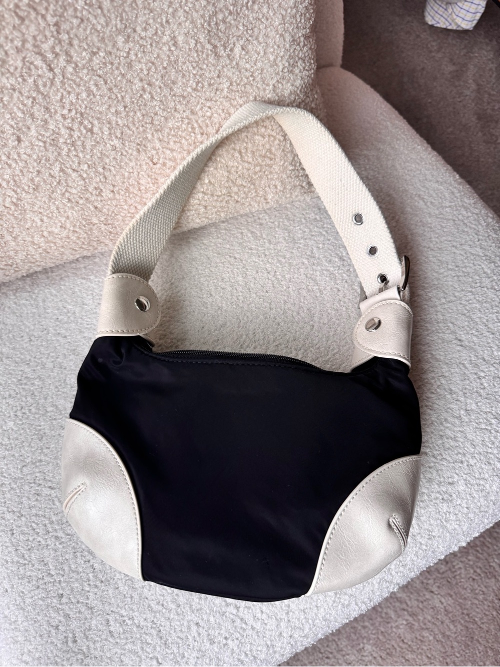 Brandy Melvills Black & Cream Nylon & leather Shoulder Bag